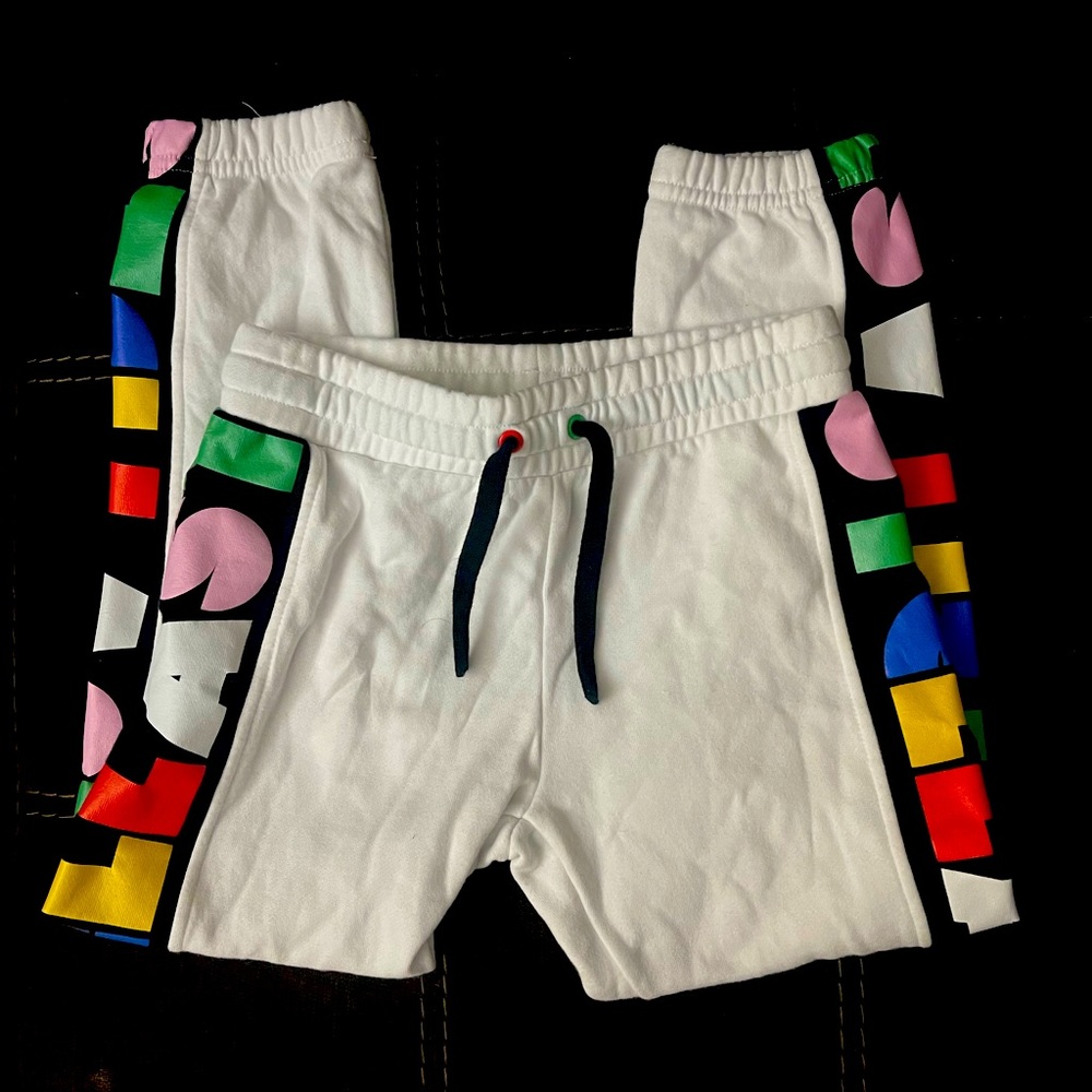 Stella McCarthy Girls Sweatshirt and Pants - Picture 2 of 3